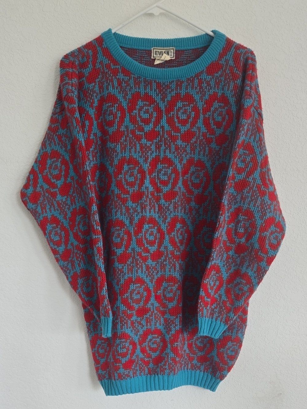 EVIAN LTD 80s/90s Vintage Red & Teal Floral Rose-Pattern Crewneck Sweater Size L